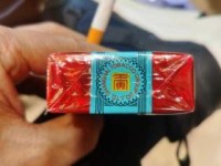大前门香烟批发价2023年行情：跌破成本价还是暗藏套路？揭秘烟贩不愿说的进货渠道