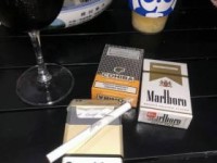 哪里还有卖以前的烟_精仿云霄香烟一手货源总仓批发_武进湖塘香烟批发市场在哪